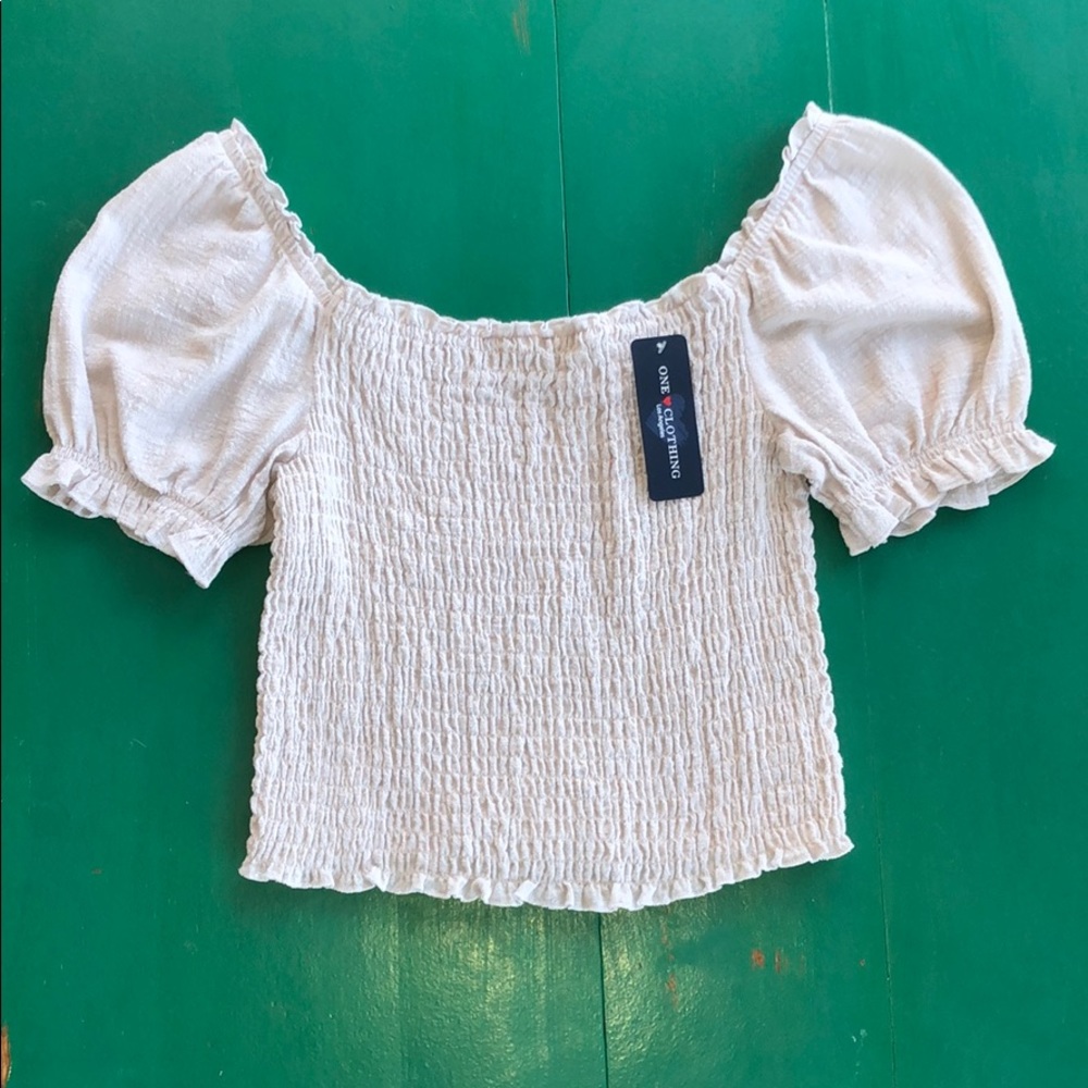 NEW 🔥 Ruffle Top
